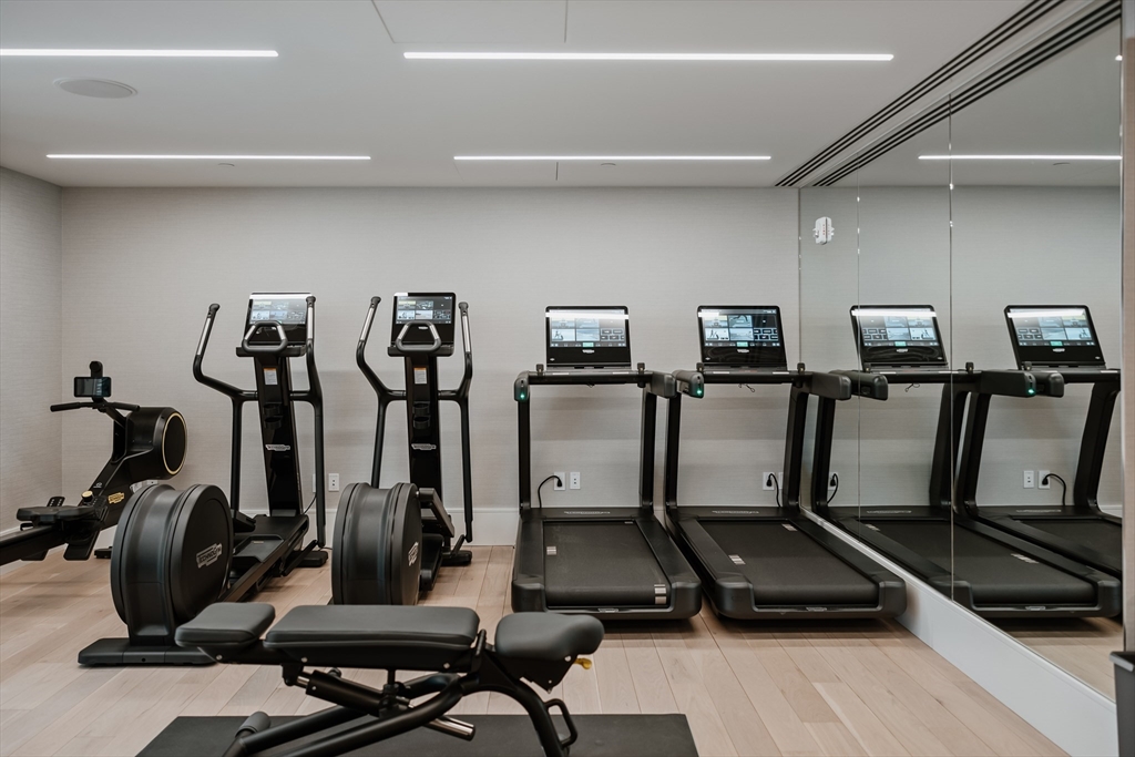 150 Seaport Blvd PH1G