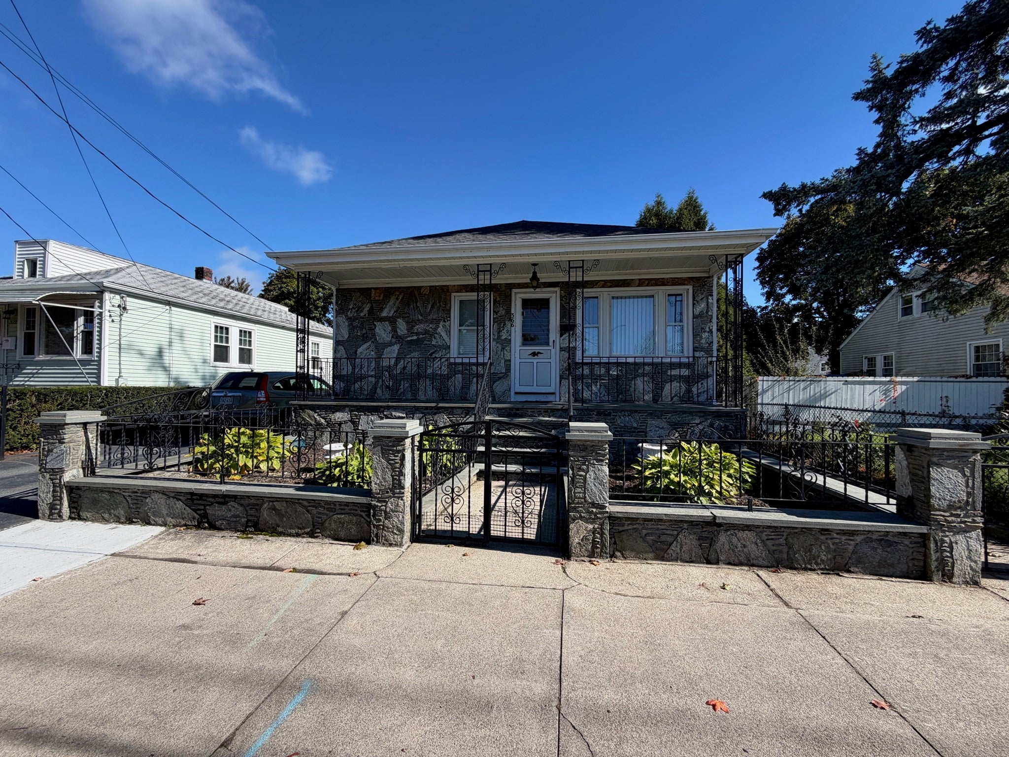 366 Conduit St, New Bedford, MA Photo #2
