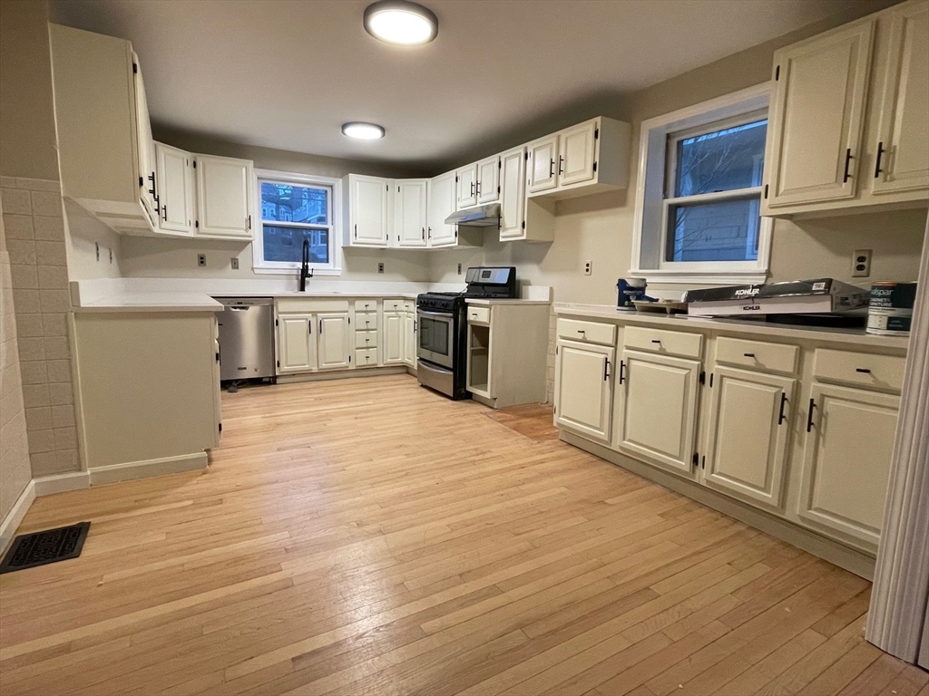 373 Pleasant St, Melrose, MA Photo #3