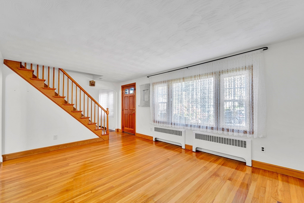 16 Wilbur Ave