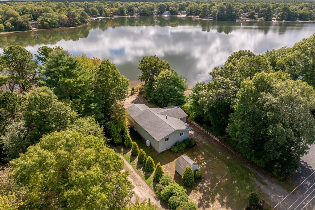 32 Lake View Blvd