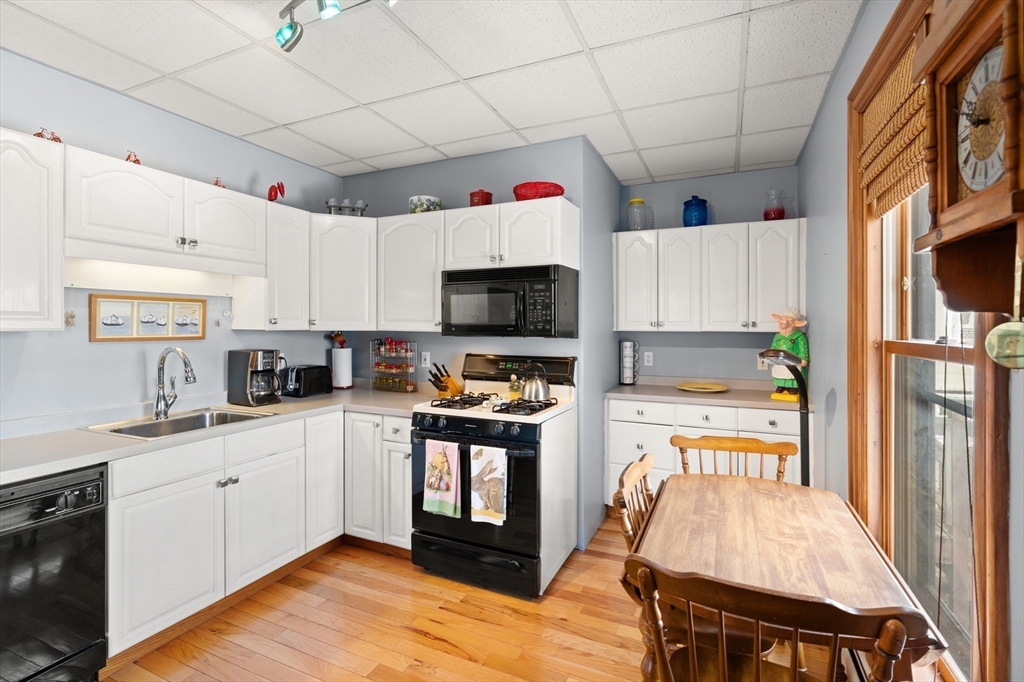115 W Emerson St 102