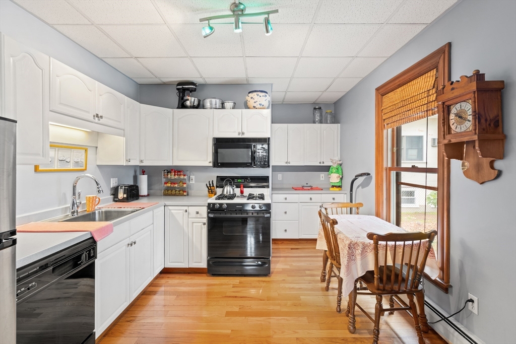 115 W Emerson St 102