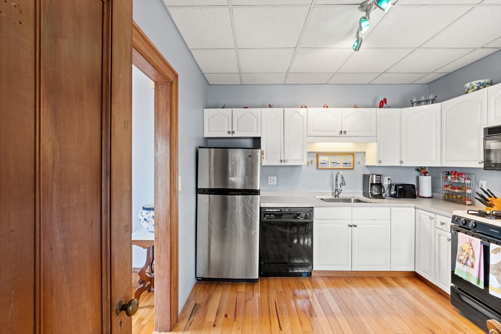 115 W Emerson St 102