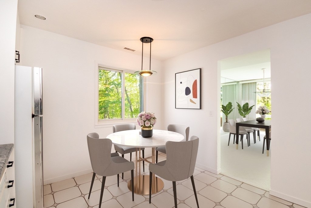 241 Perkins Street J602