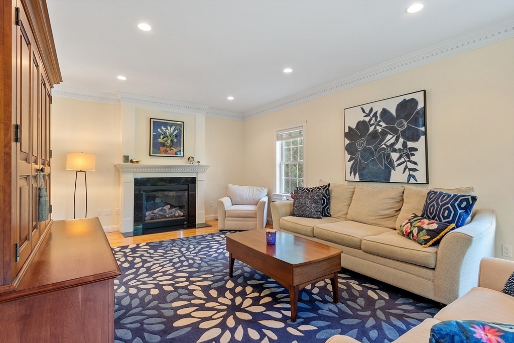 54 Orchid Dr