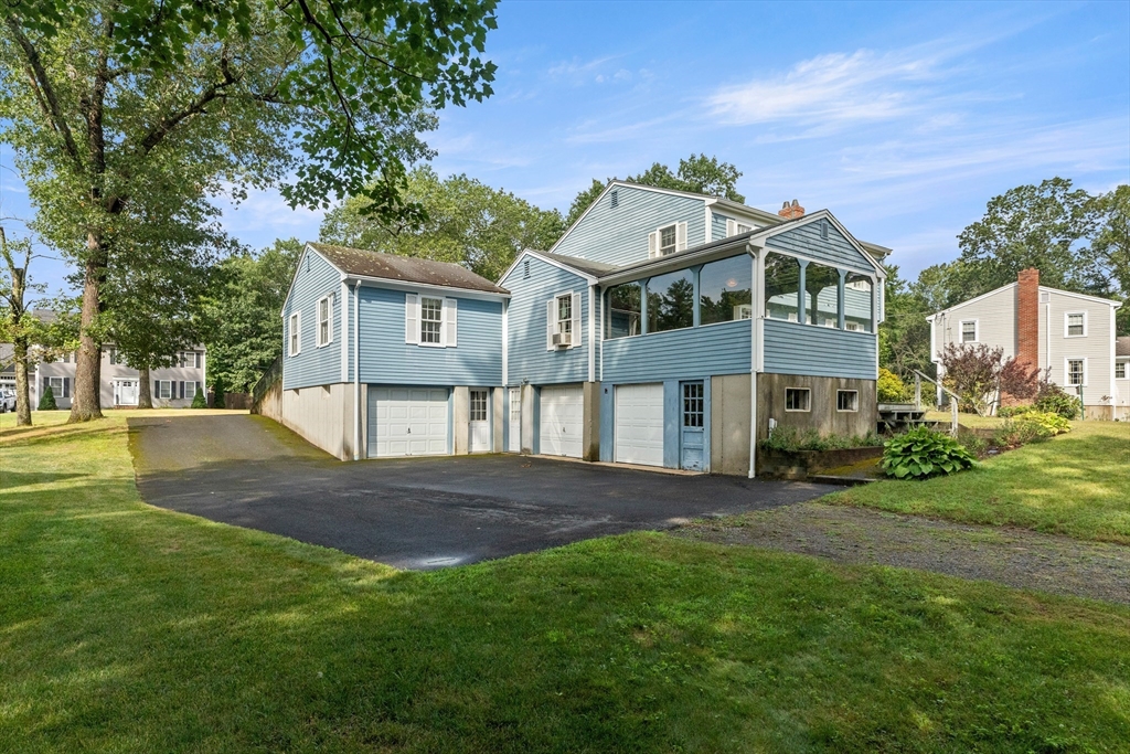 15 Arrowhead Road