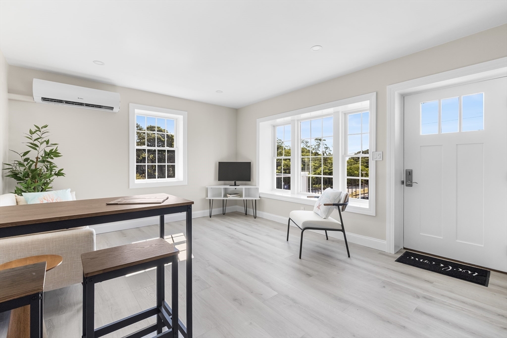 112 West Main 8