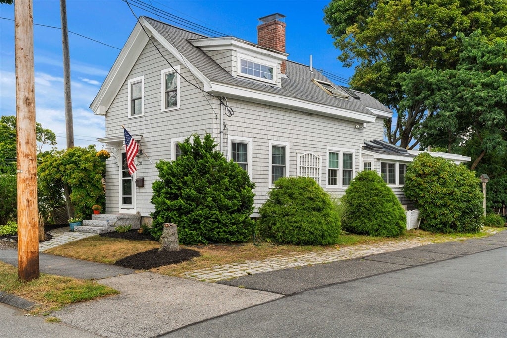 33 Putnam St