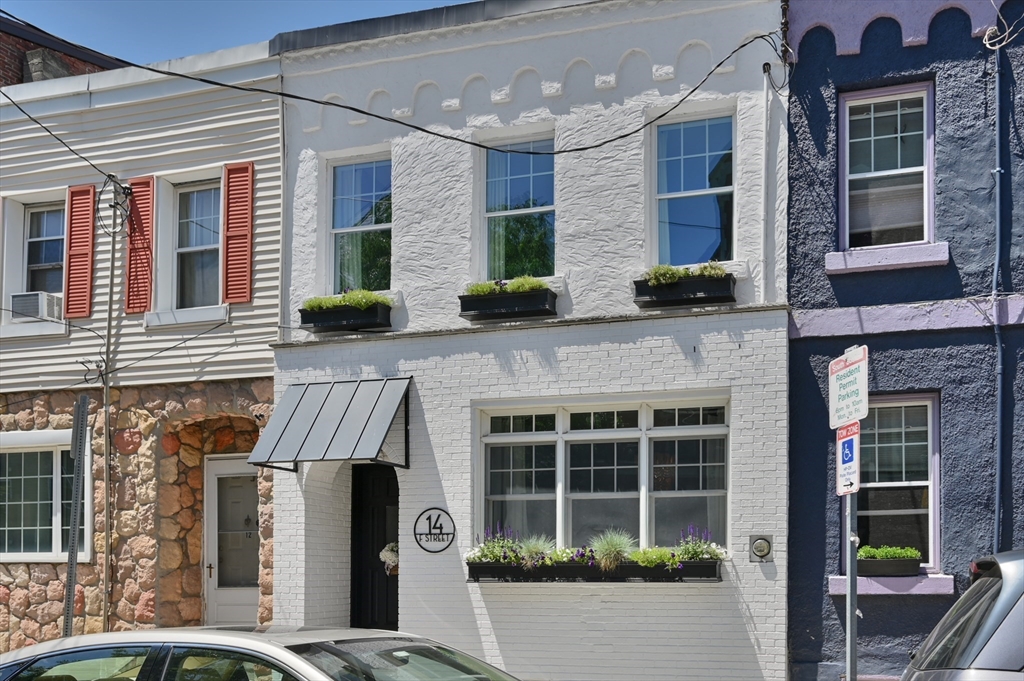 14 F St