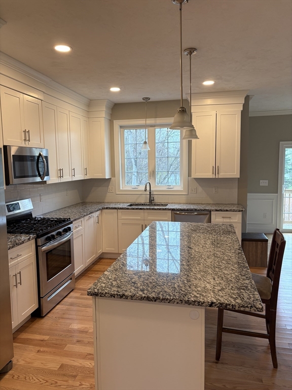 168 Main St 1