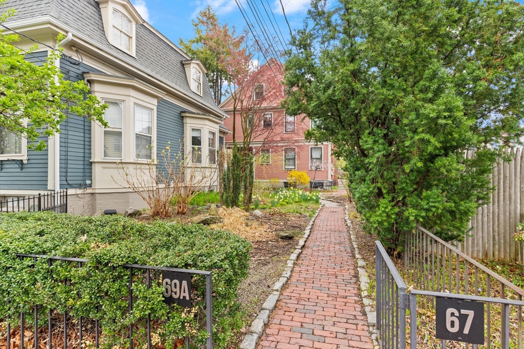 67 Walker St 4