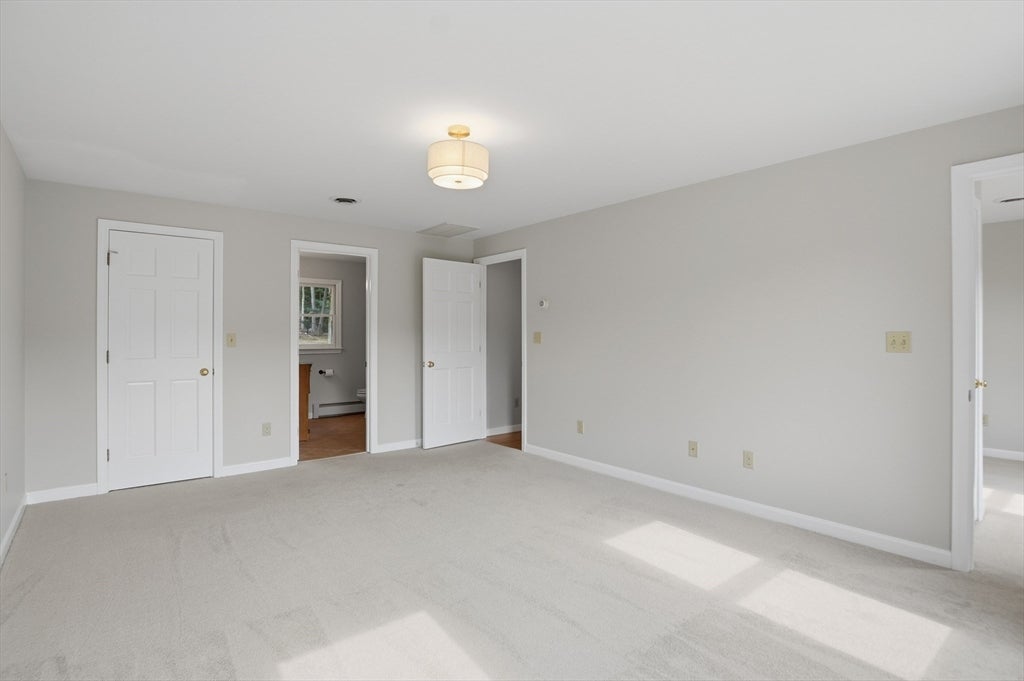 22 Wachusett Cir, Shrewsbury, MA, 22 Wachusett Cir, Shrewsbury, MA Photo #18