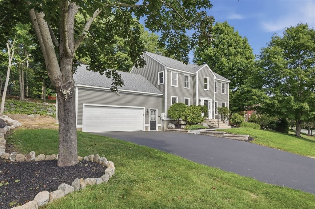 22 Wachusett Cir, Shrewsbury, MA, 22 Wachusett Cir, Shrewsbury, MA Photo #2