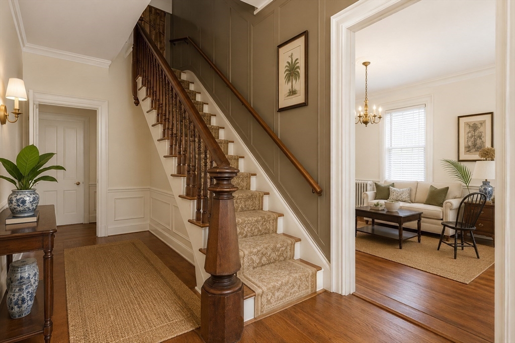 92 Dudley St