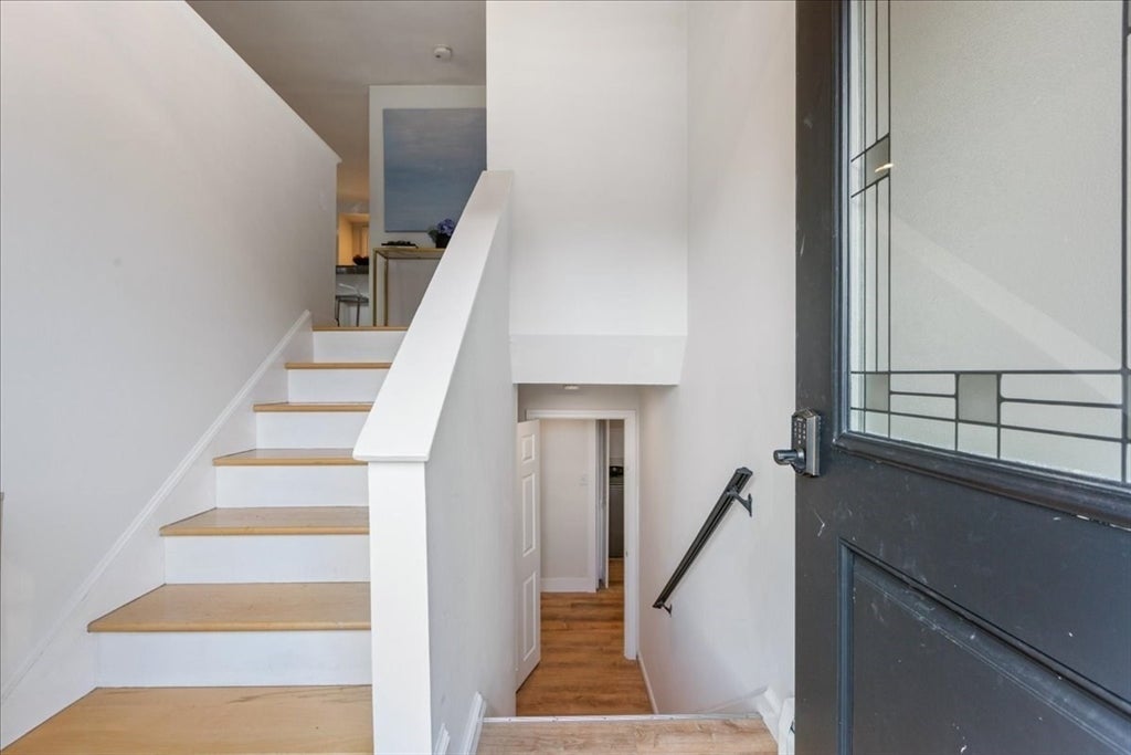 49 Longfellow Dr