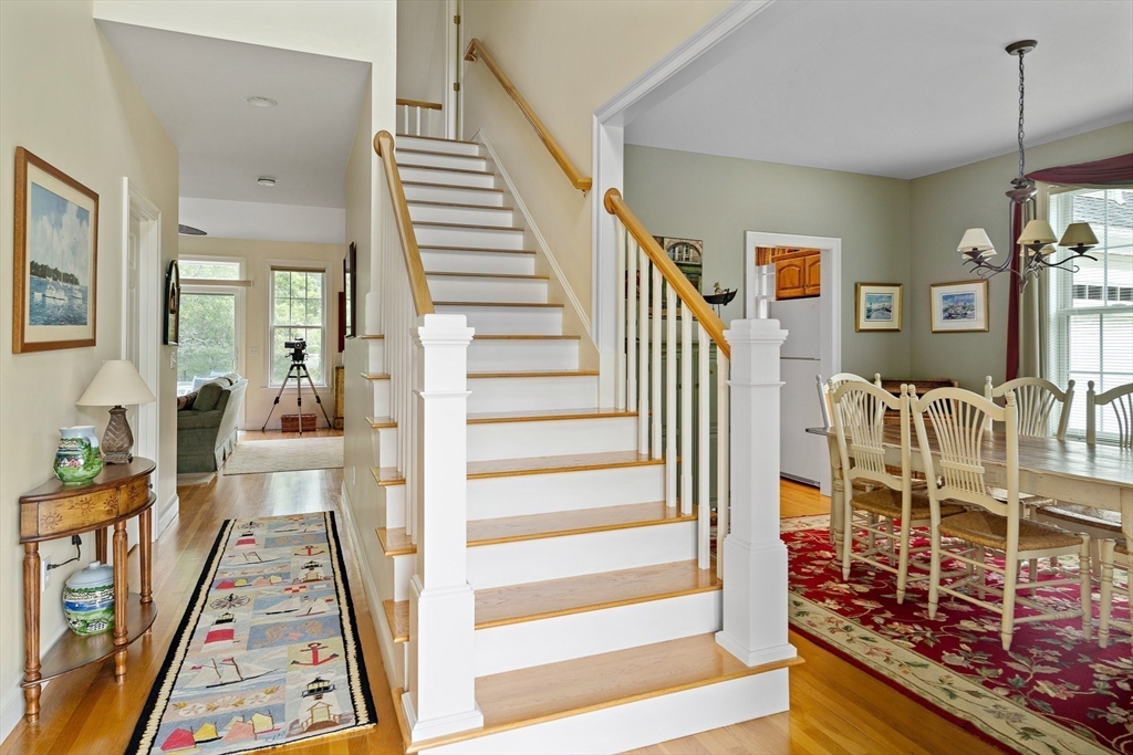 42 Deacon Vincent Way
