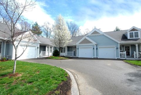 12 Strawberry Ln F Hudson MA 01749