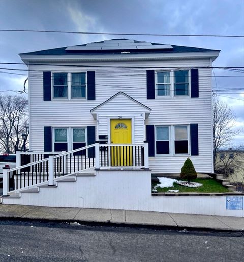 24 Graham St Leominster MA 01453