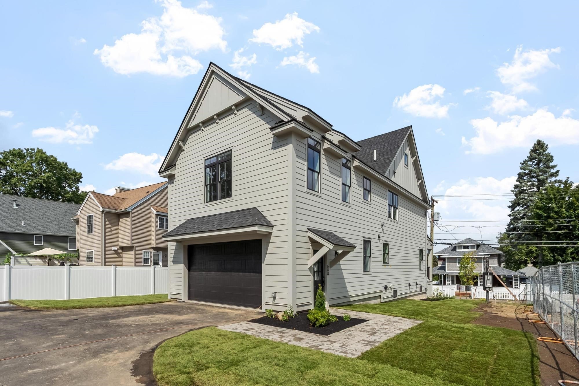 688 Westford St, Lowell, MA, 688 Westford St, Lowell, MA Photo #5