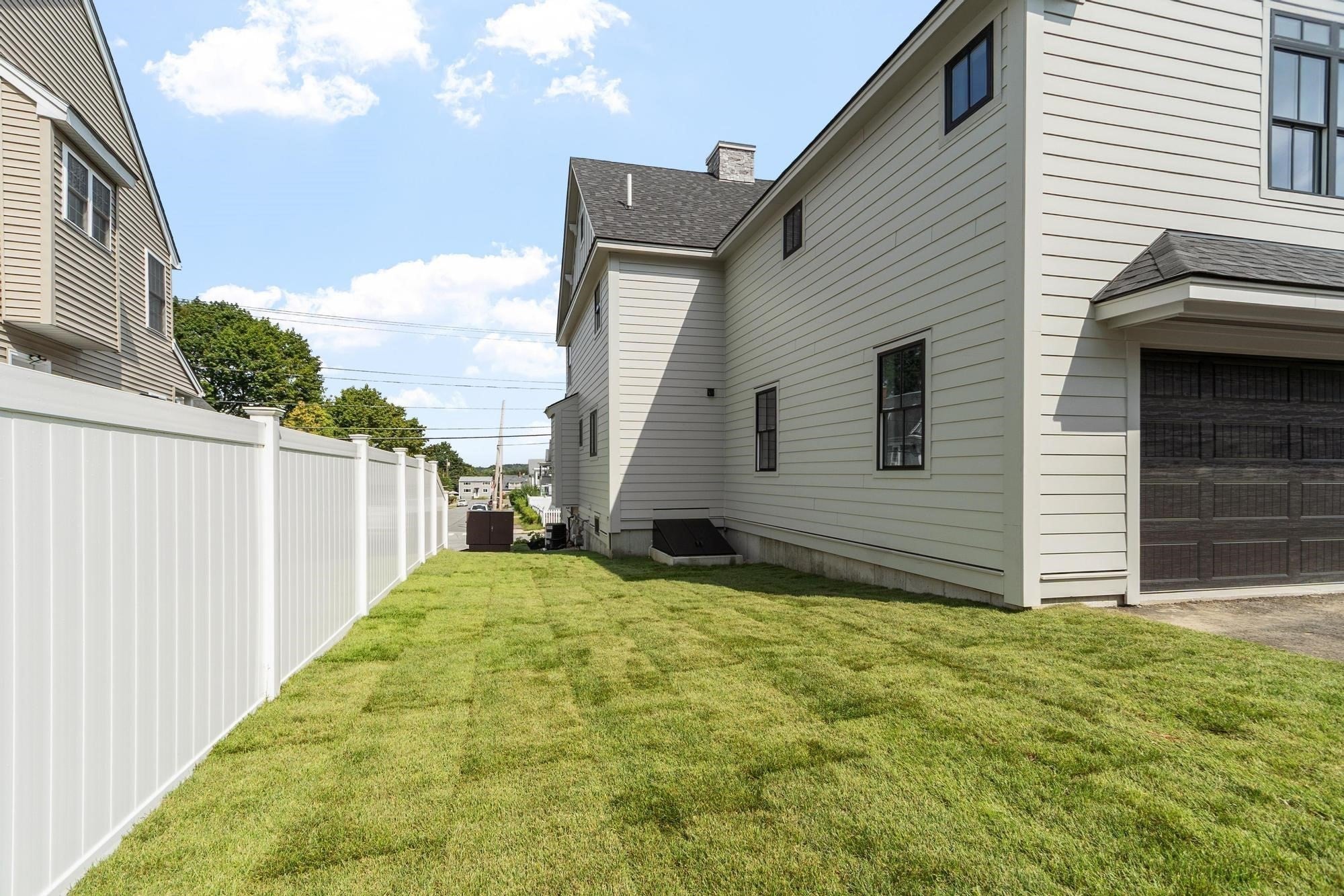 688 Westford St, Lowell, MA, 688 Westford St, Lowell, MA Photo #4