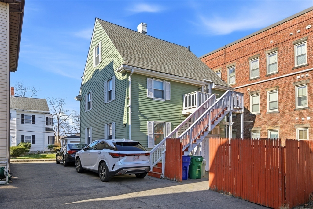 7 Orchard St #1, Newton, MA Photo #26