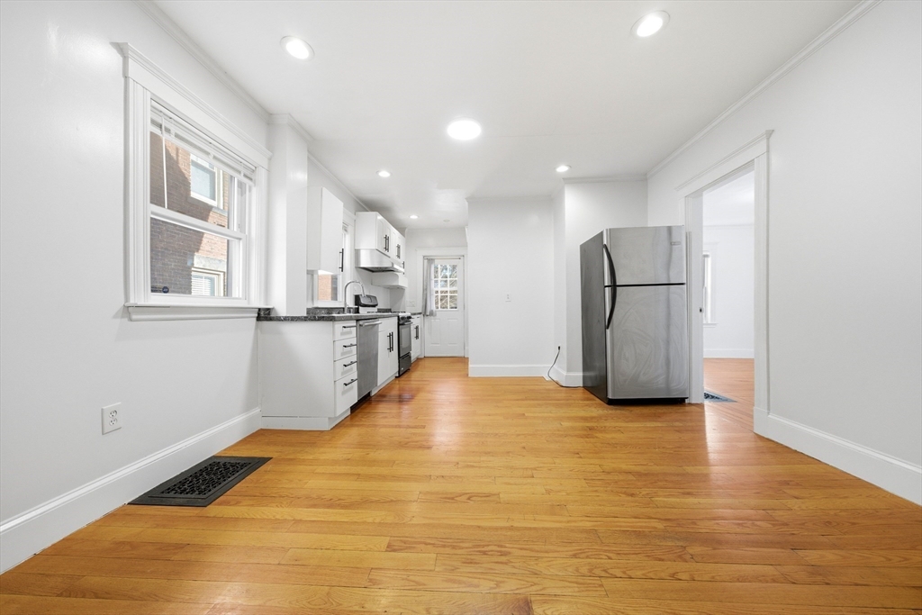 7 Orchard St #1, Newton, MA Photo #14