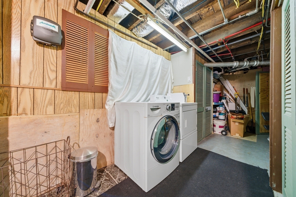 7 Orchard St #1, Newton, MA Photo #17