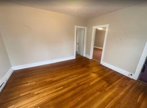 18 Fairbanks St 2 Worcester MA 01610