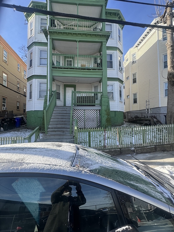 6 Deering Rd