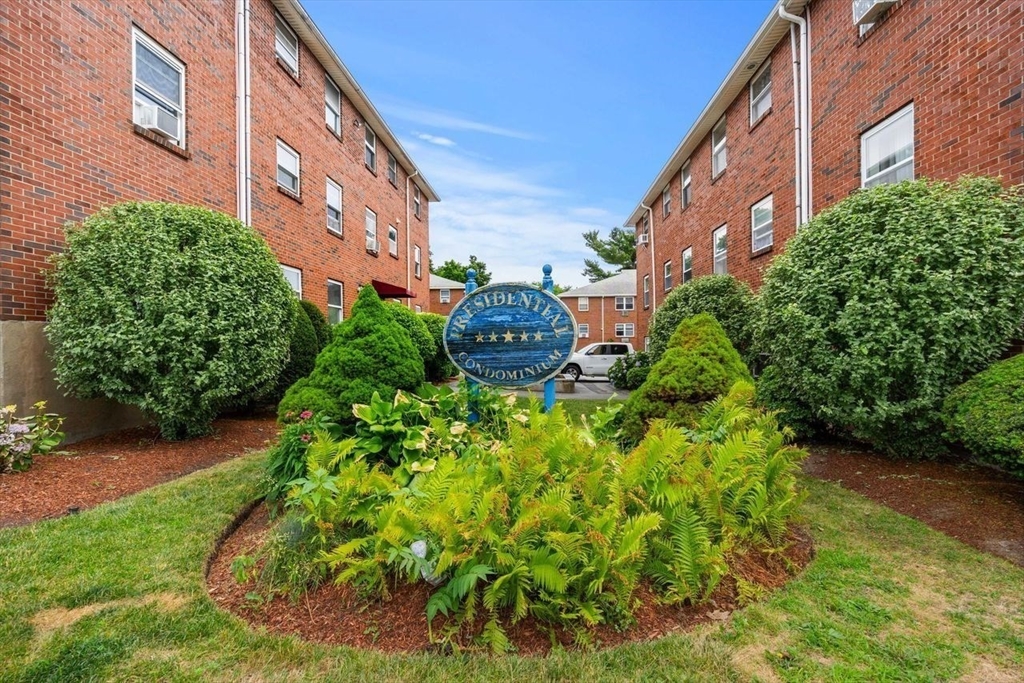 31 Montvale Ave 8