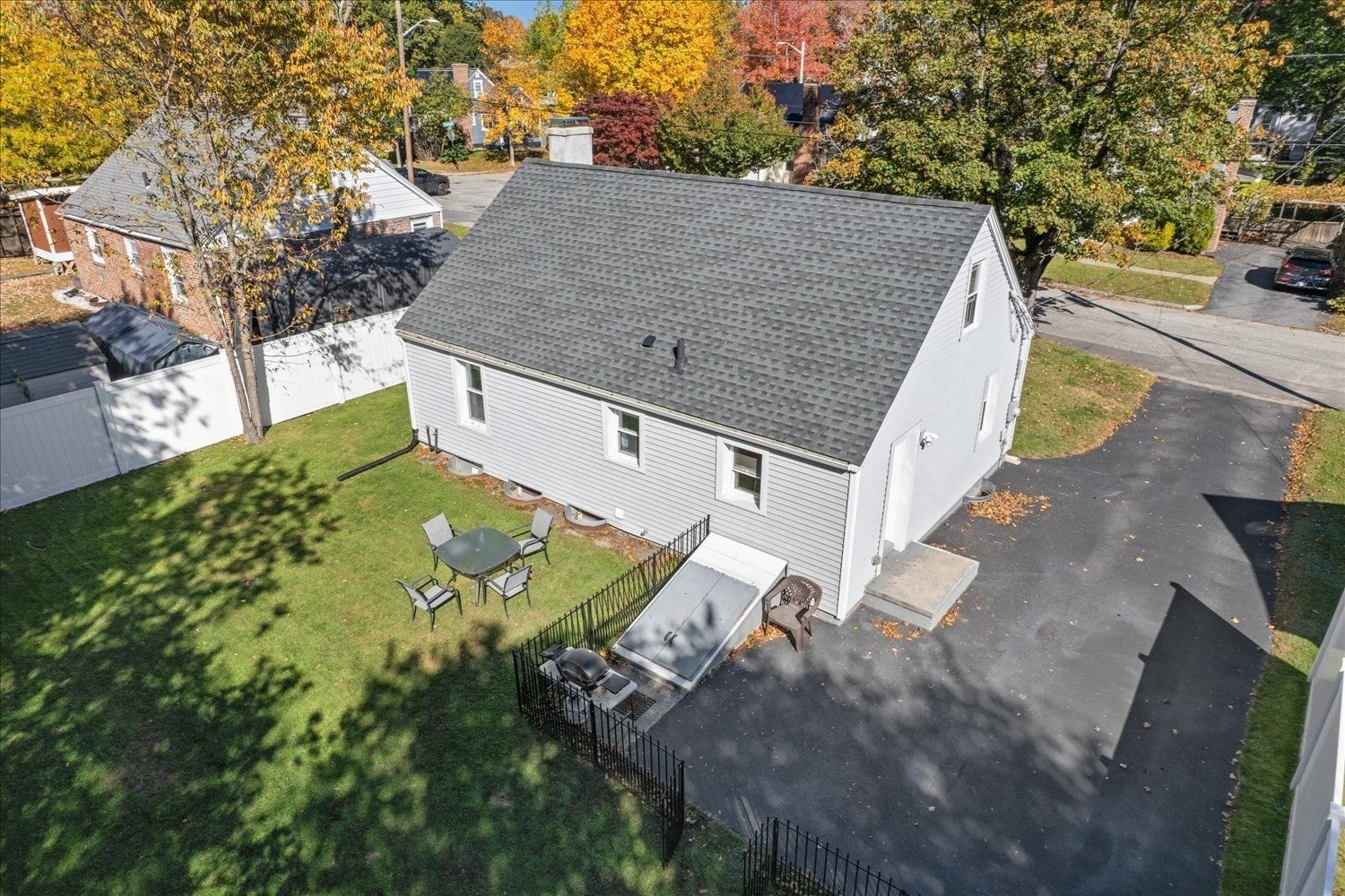30 Calumet Ave, Worcester, MA Photo #7