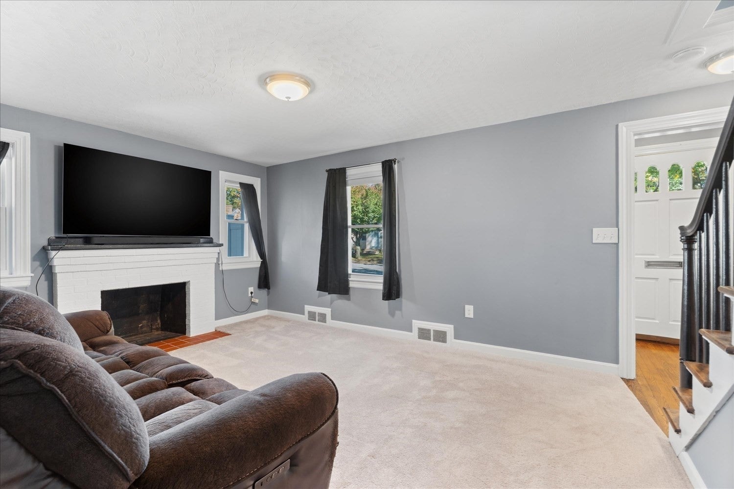30 Calumet Ave, Worcester, MA Photo #9
