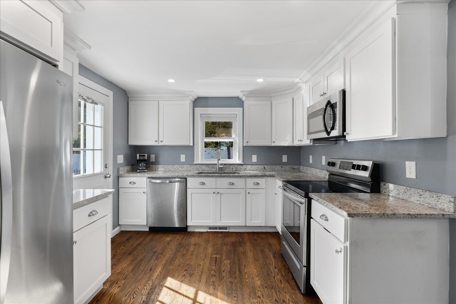 30 Calumet Ave, Worcester, MA Photo #13
