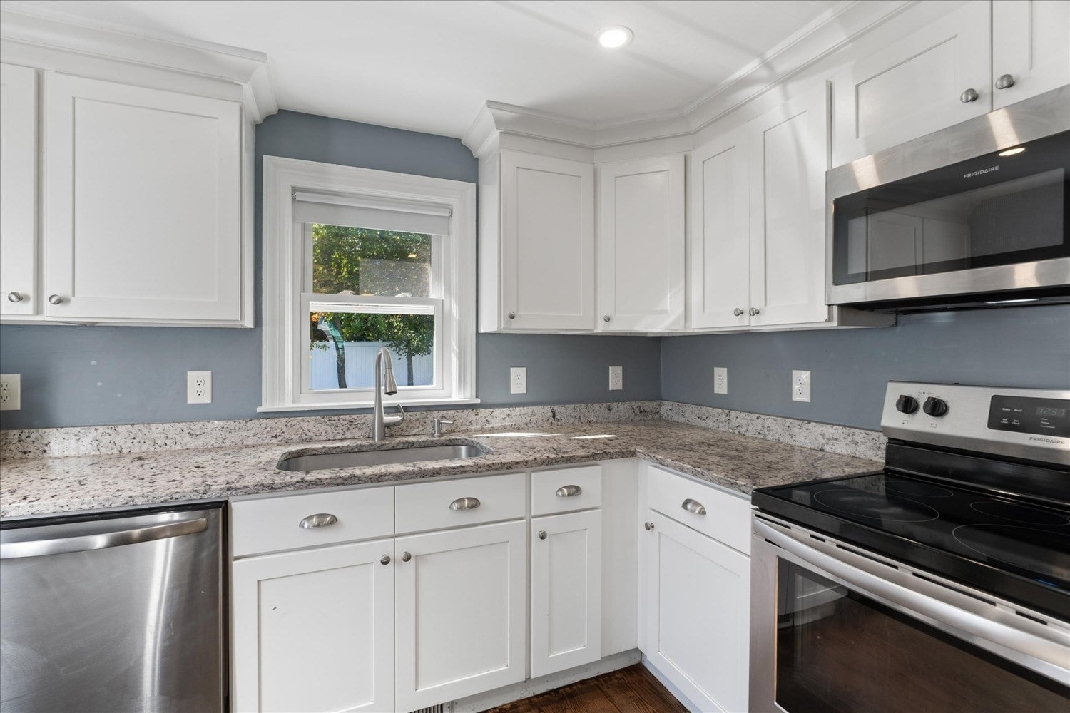 30 Calumet Ave, Worcester, MA Photo #16