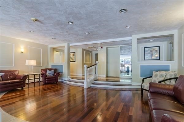 50 Green Street 109