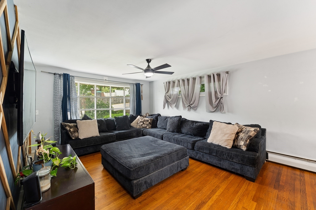 140 W Mountain St