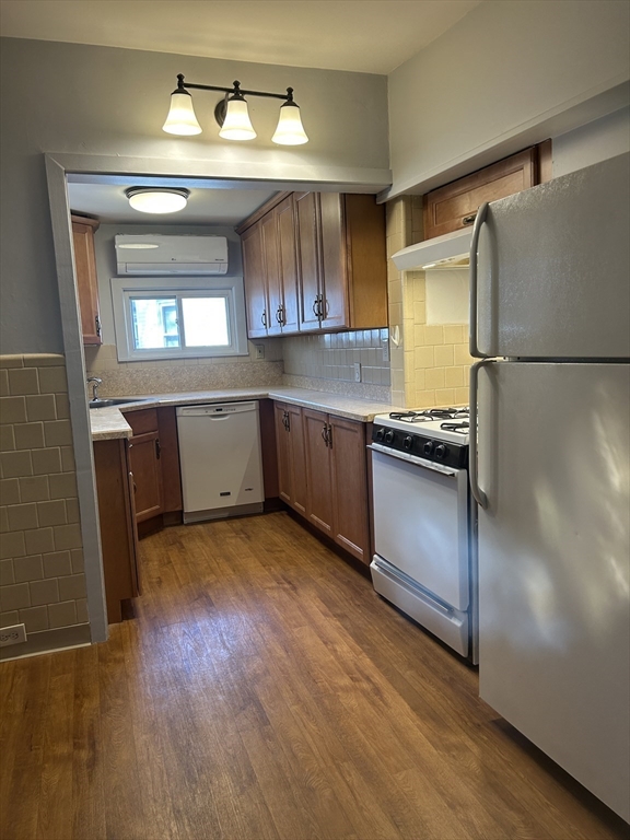 11 Crescent Square 3