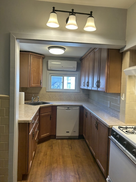 11 Crescent Square 3