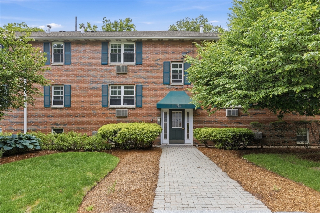 10 Wampus Ave 34