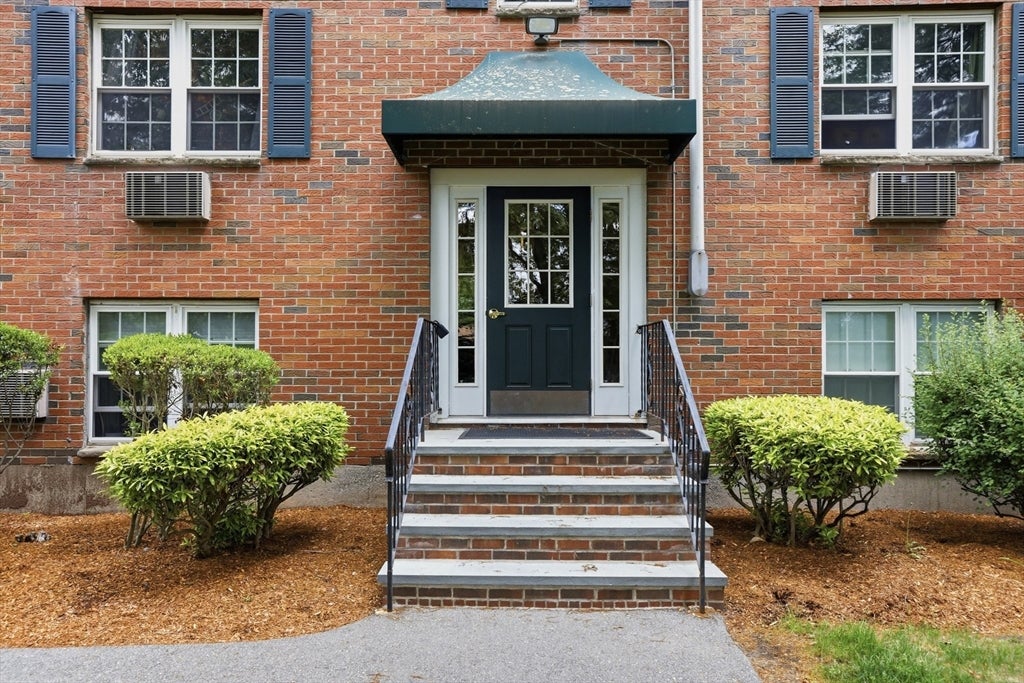 10 Wampus Ave 34