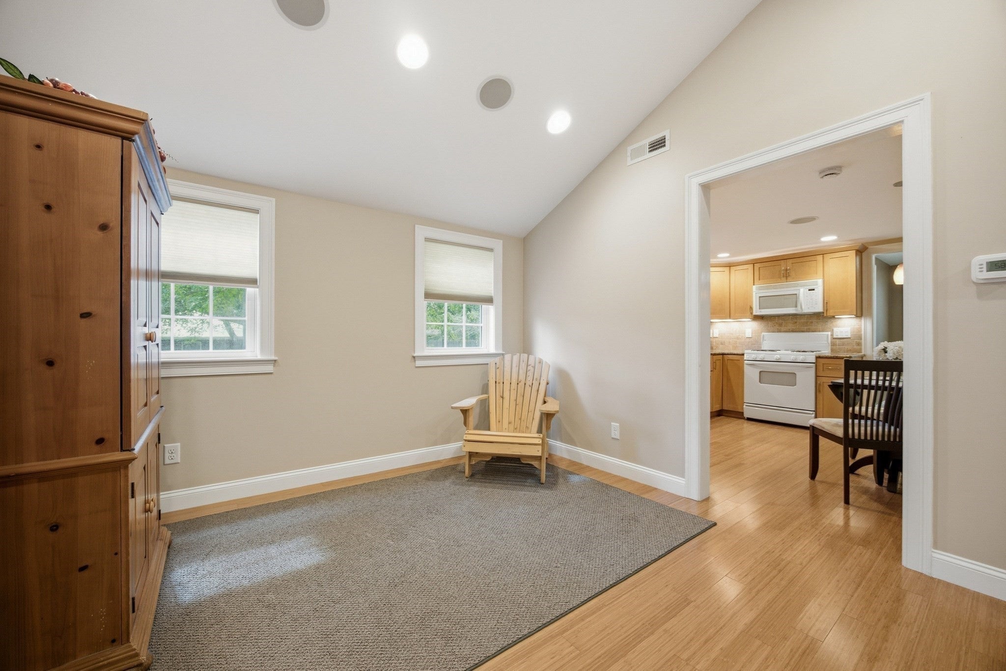 16 Fourth Ave, Lakeville, MA Photo #17