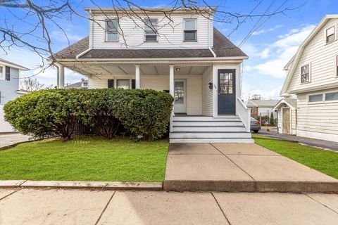 54-56 Dell Ave Melrose MA 02176