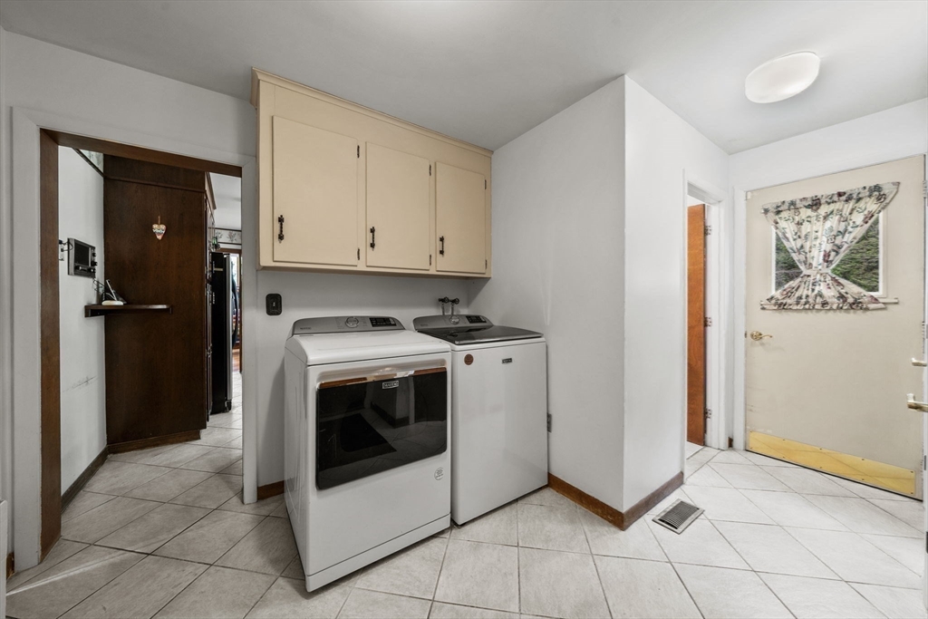 1 Hemlock Dr, Chelmsford, MA, 1 Hemlock Dr, Chelmsford, MA Photo #21