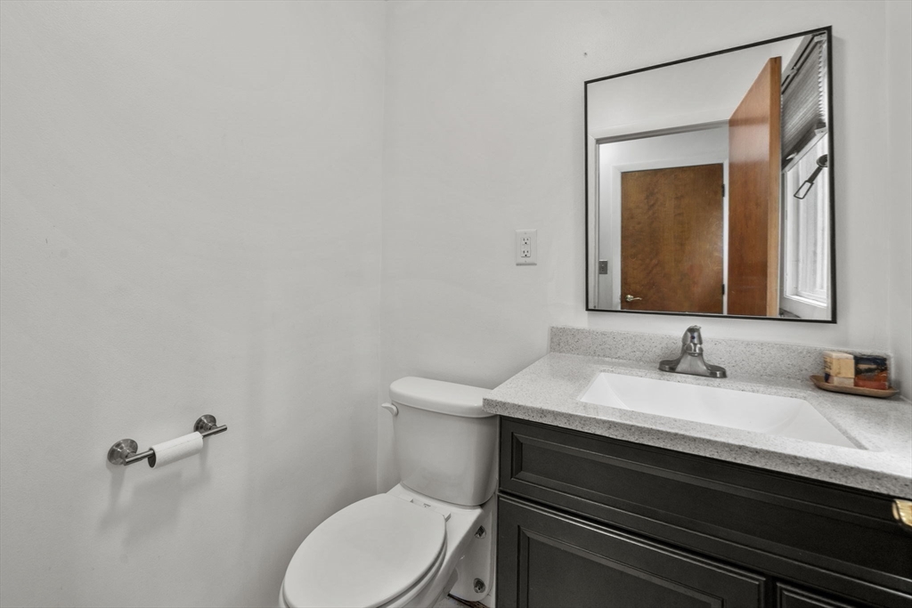 1 Hemlock Dr, Chelmsford, MA, 1 Hemlock Dr, Chelmsford, MA Photo #22