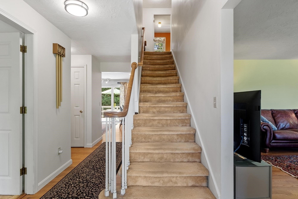 33 Taft Rd