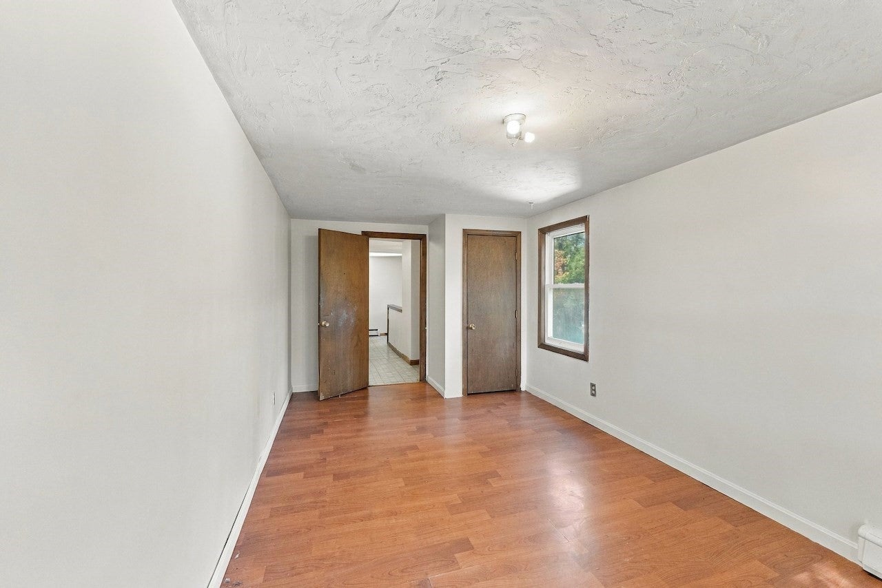 69 Lake Ave, Leicester, MA Photo #26
