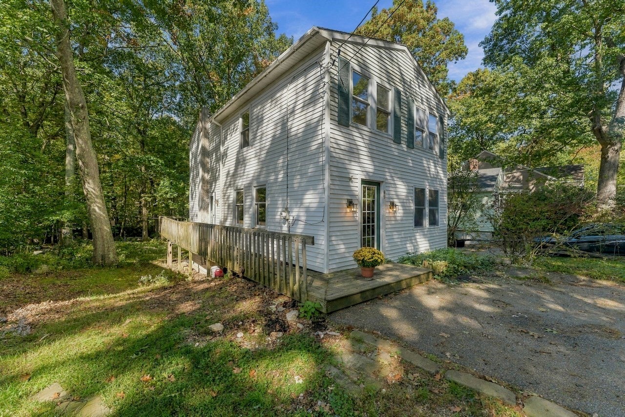69 Lake Ave, Leicester, MA Photo #30