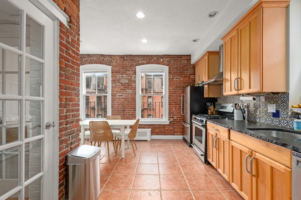 293-295 Commonwealth Ave 3C