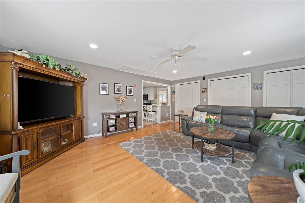 35 Arnold St, Holbrook, MA, 35 Arnold St, Holbrook, MA Photo #4